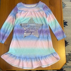 Girls 5-6 winter night gown